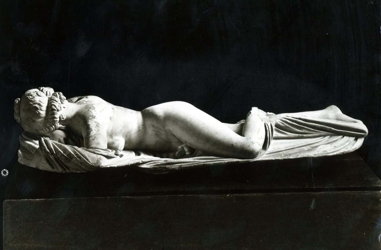 Hermafrodita adormecido (mármore) (foto a p/b) de Unbekannt
