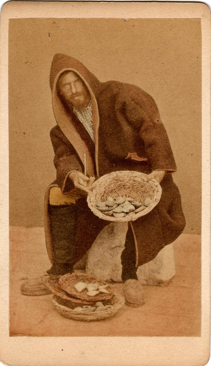 Pequeno metier: retrato de um negociante de peixe, Veneza. Século XIX Imprimir em cartão Dim. 10,5x6 cm de Unbekannt