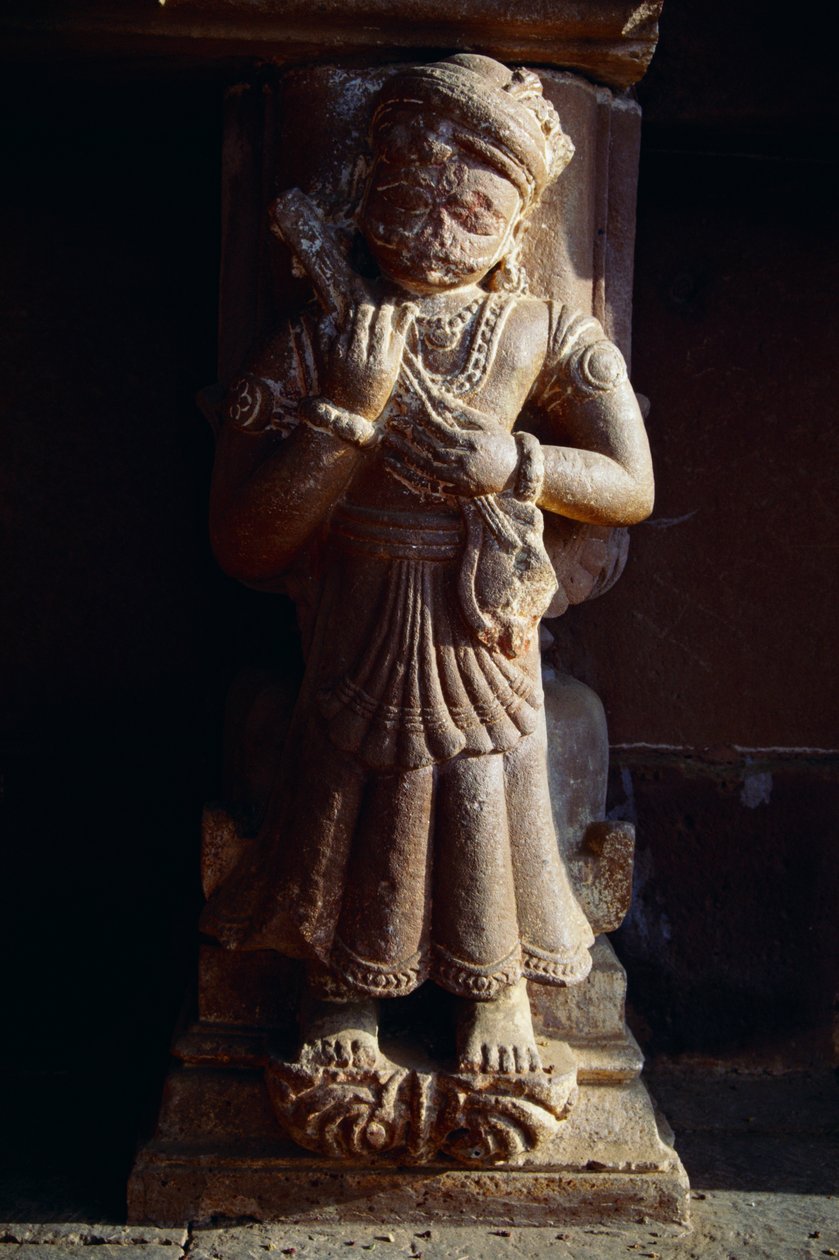 Estátua de pedra do século XVIII tocando Ravanhathd ou Veena de Unbekannter Künstler