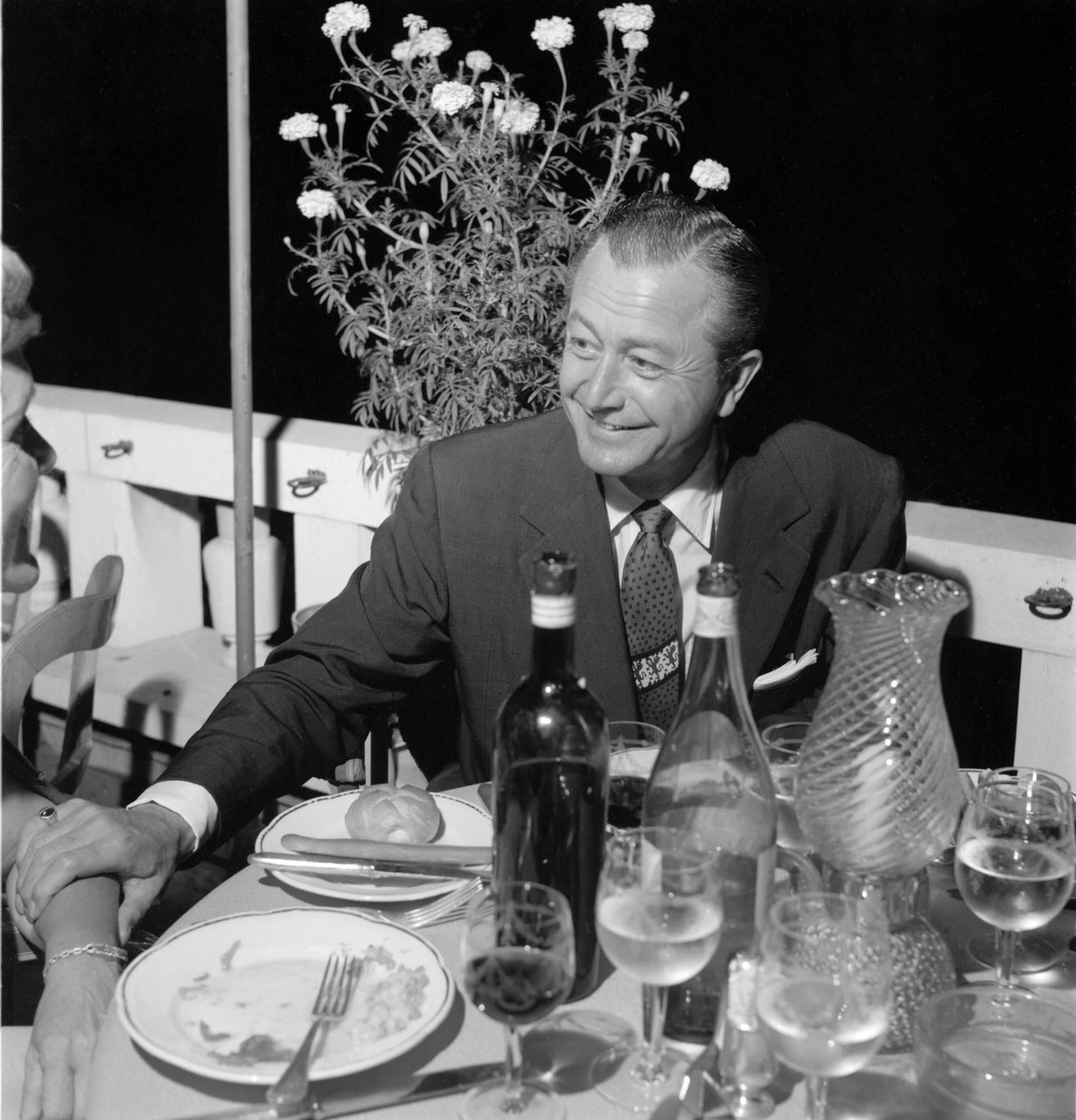 O ATOR, DIRETOR ROBERT YOUNG EM VENICE LIDO - 1954 de Unbekannt