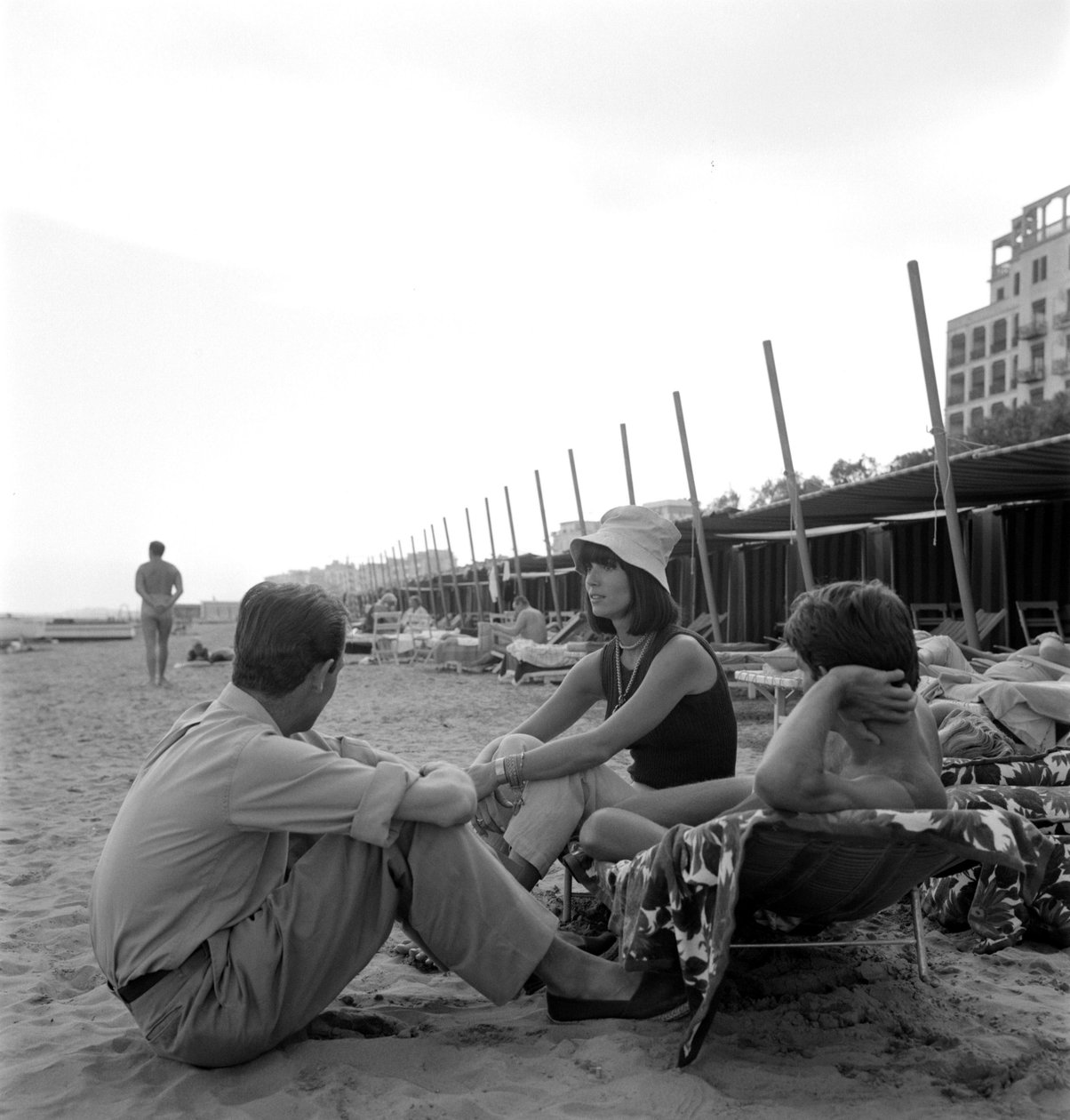 A ATRIZ ELSA MARTINELLI NA PRAIA DE VENEZA LIDO - 1964 de Unbekannt