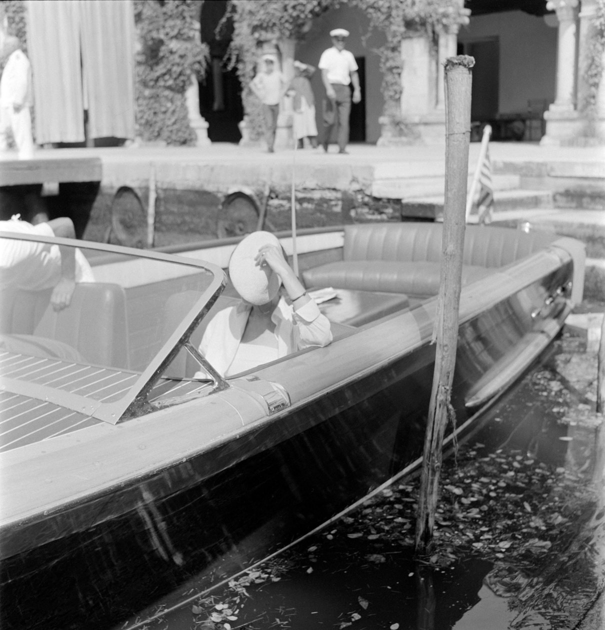 A ACTRIZ GRETA GARBO - VENEZA - 1955 de Unbekannt