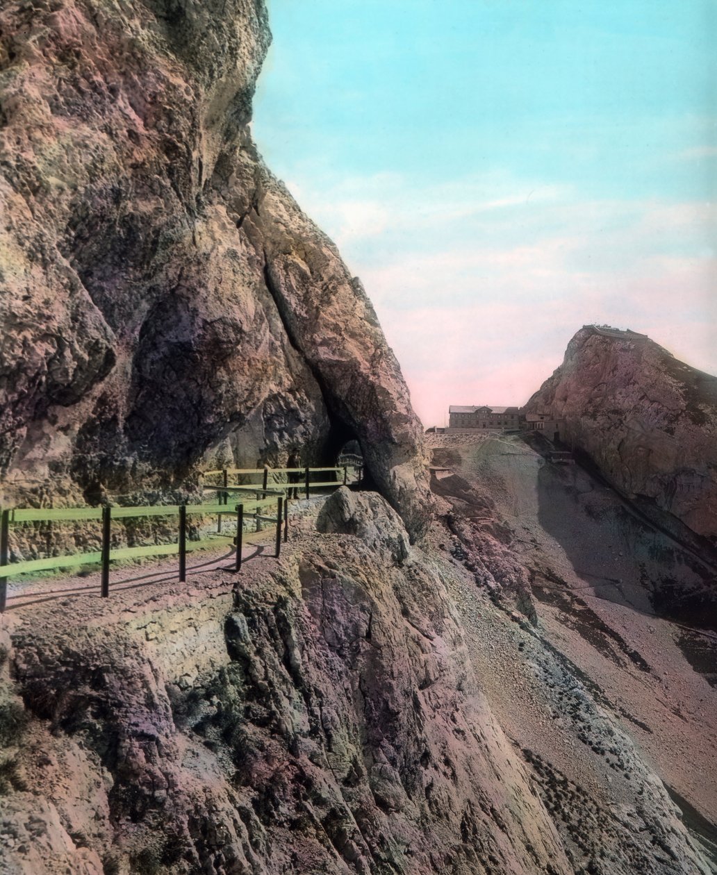 O caminho para o pico de Tomlishorn na Suíça, c.1910s de Unbekannter Künstler