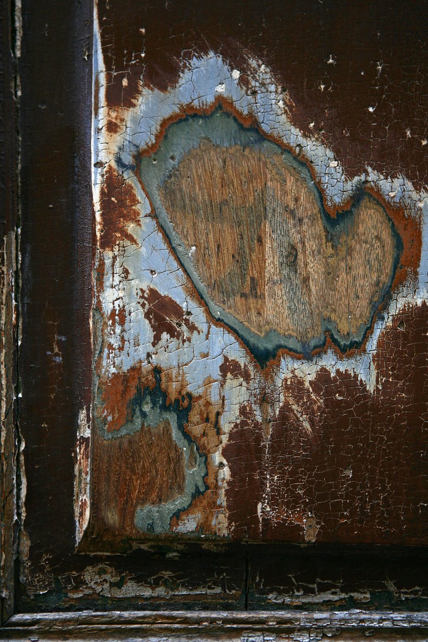 Marcas de tempo. Arte abstrata mostrando formas como testemunha da passagem do tempo. Vestígios na madeira. Fotografia de Michel Lunardelli. de Unbekannt