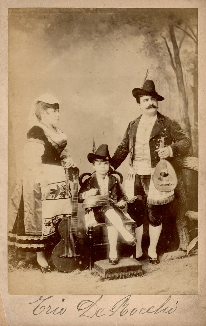 Trio De Bocchi, Lombardia, c.1880 (foto a p/b) de Unbekannter Künstler
