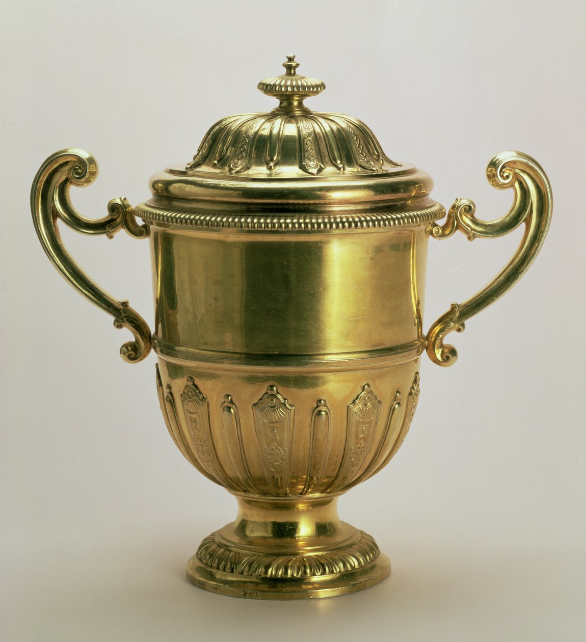 Copo com duas mãos e tampa, por Jacob Margas (1687-c.1725), Londres de Unbekannt