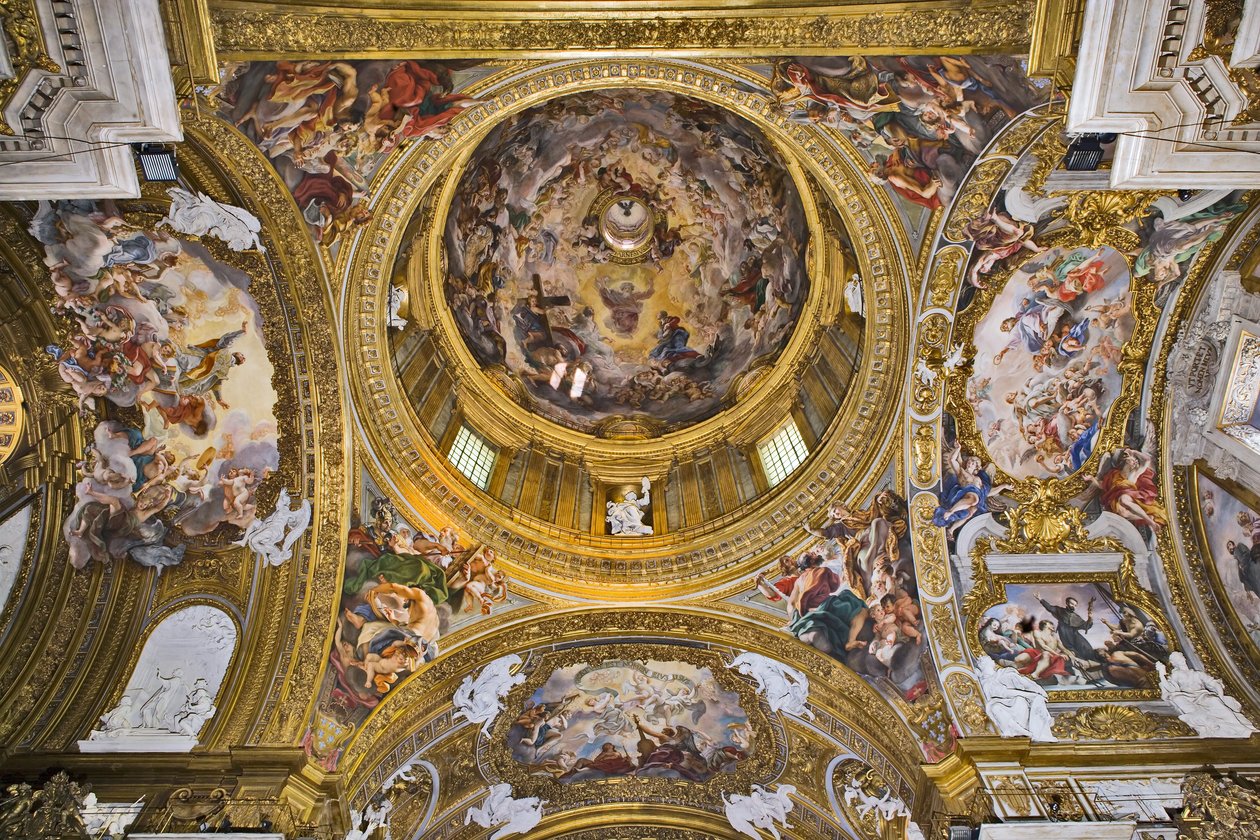Vista da cúpula, dos pingentes, das falhas do transpet e do antecôre com frescos de Baciccia, Igreja do Gesù, Roma, Itália (foto) de Unbekannter Künstler
