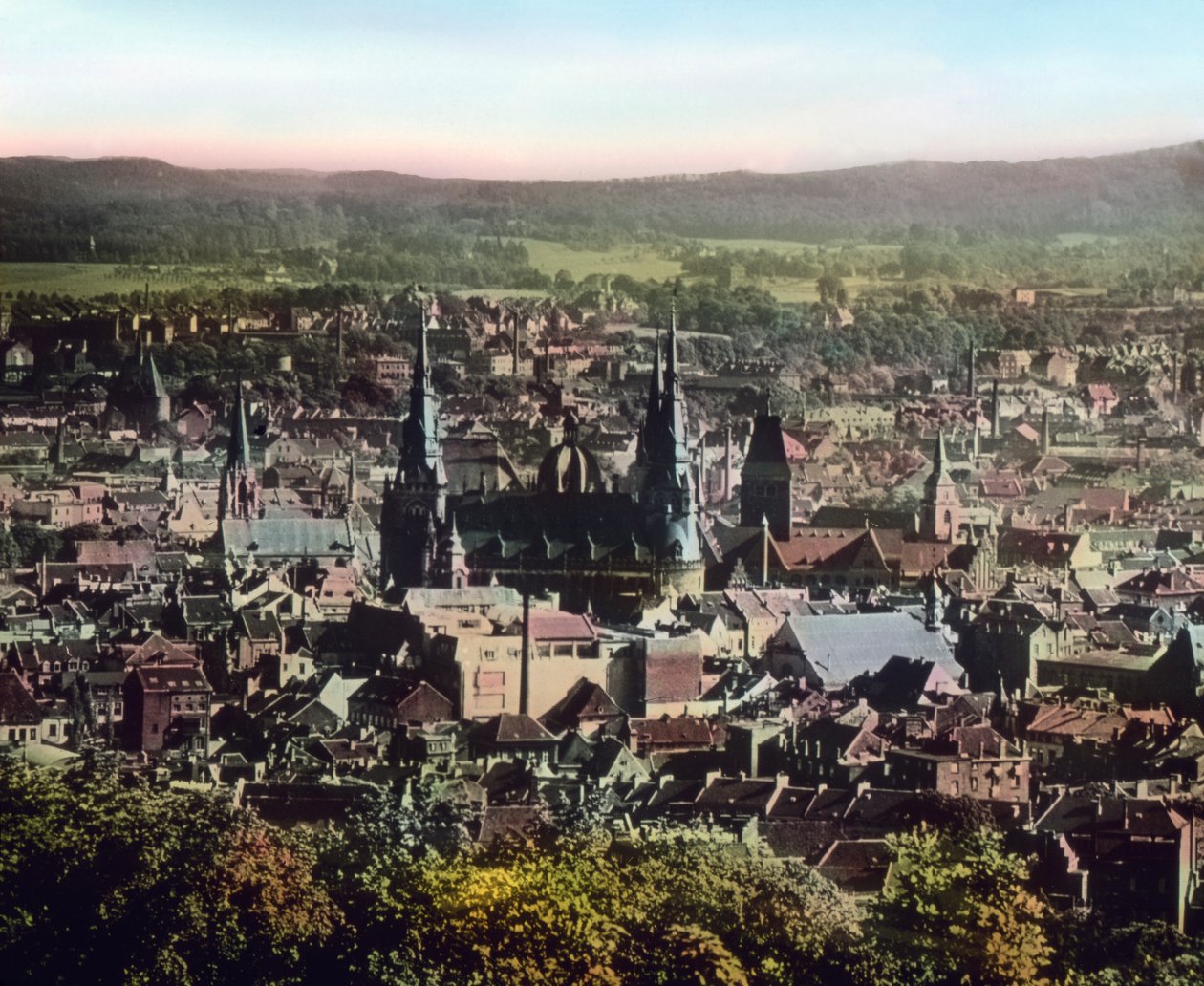 Vista para a cidade de Aachen com a sua catedral no centro da cidade de Unbekannter Künstler