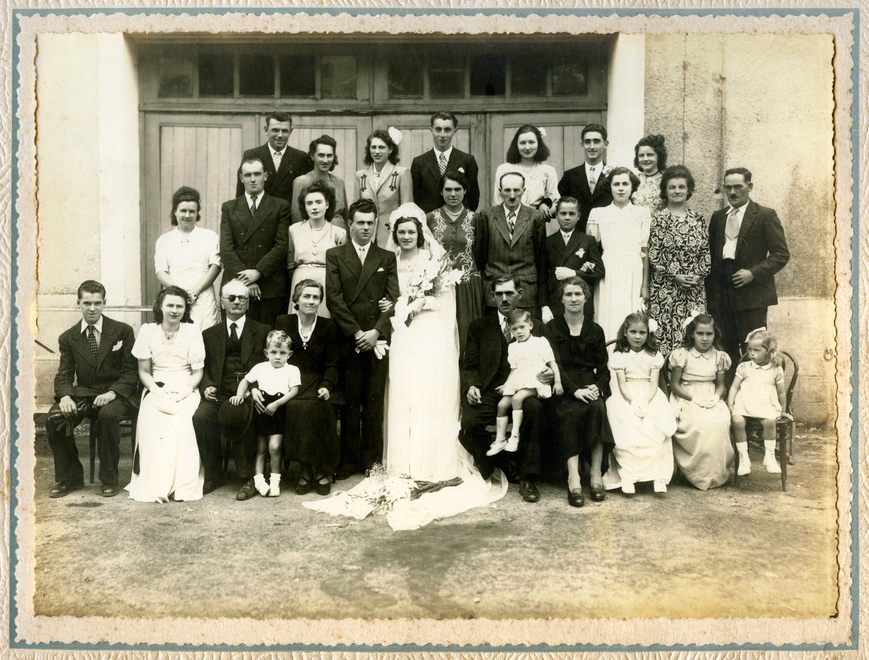 Fotografia de casamento, em Lure, França, entre 1940 e 1950 (foto p/b) de Unbekannter Künstler