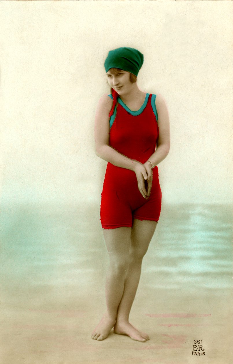 Mulher em trajes de banho, c. início dos anos 1900 (cartão postal) de Alec Hunter