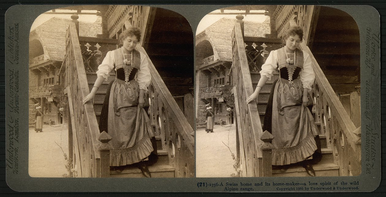 Cartão estereoscópico representando uma jovem suíça em traje tradicional, c.1900 (foto sépia) (ver também 473238) de Underwood and Underwood