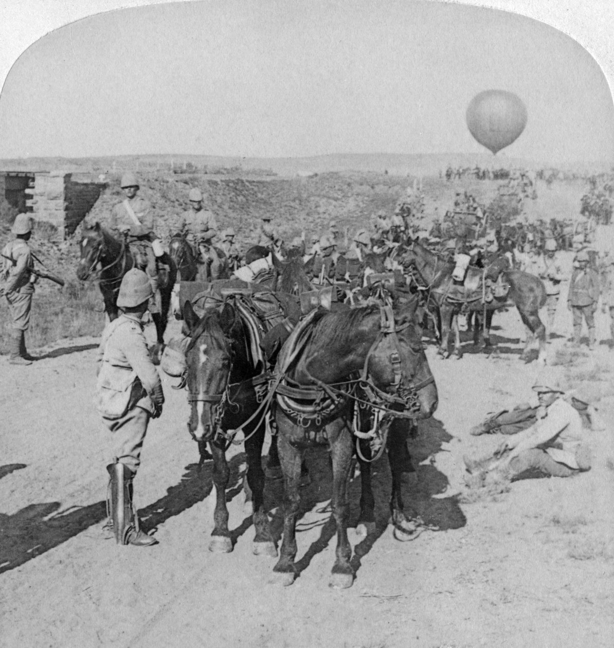 84th Corpo de Bateria e Balões, Guerra dos Bôeres, África do Sul, 1901. de Underwood and Underwood