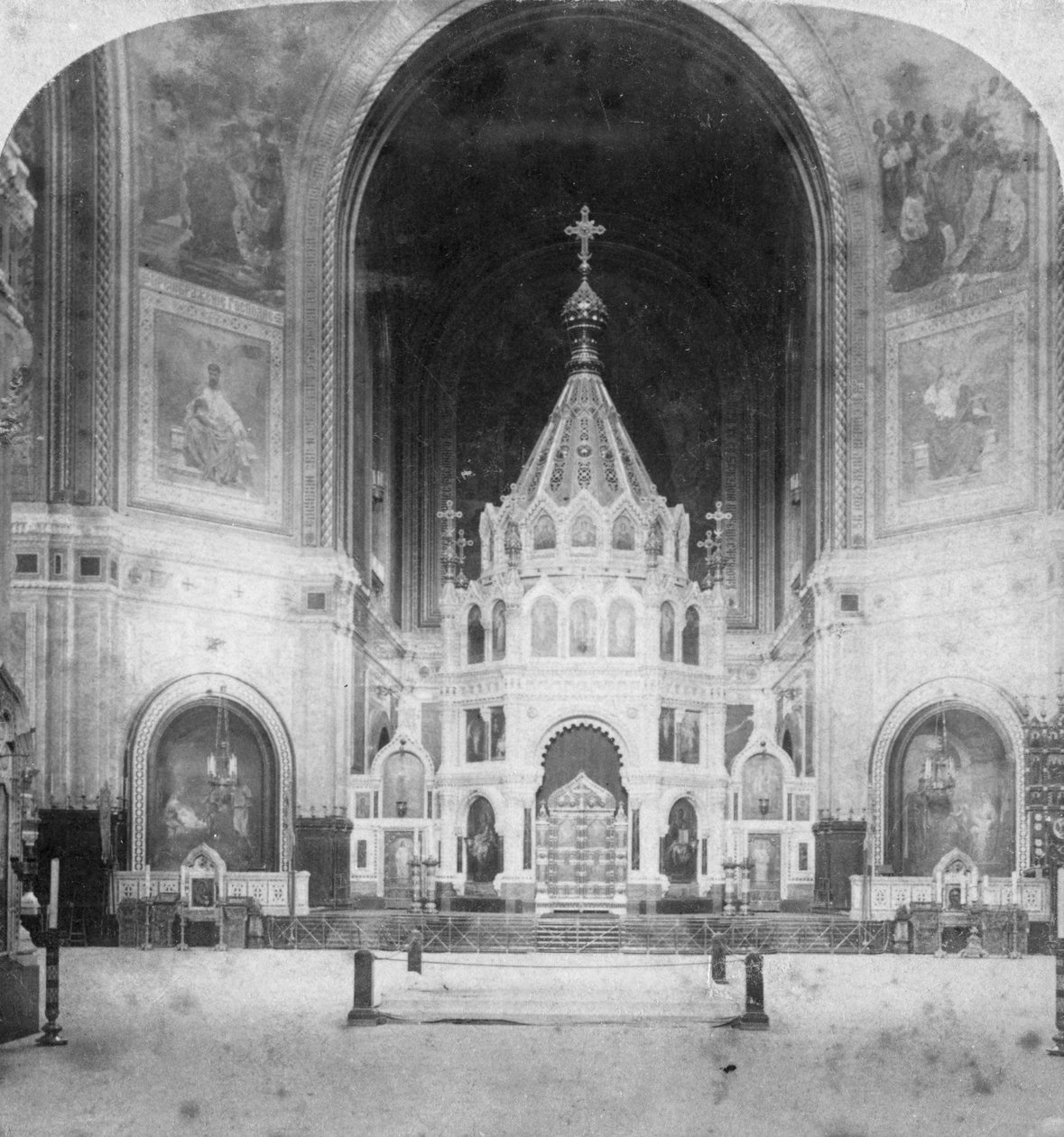 Altar, Catedral de Cristo Salvador, Moscou, Rússia, 1898 de Underwood and Underwood