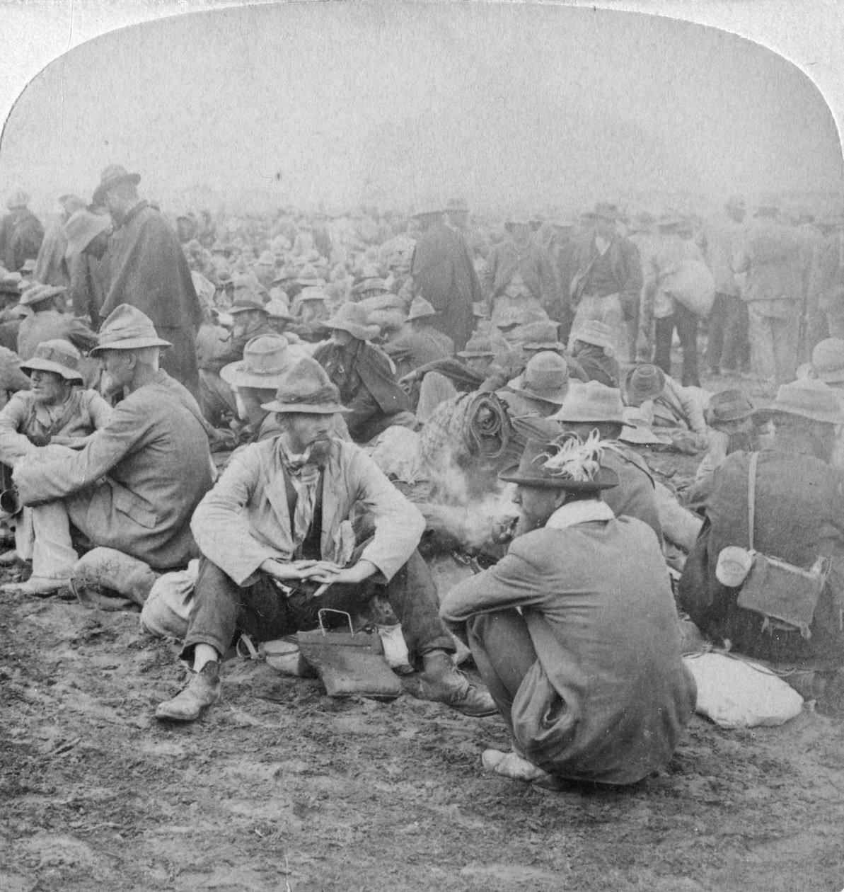 Prisioneiros de guerra bôeres, África do Sul, 2ª Guerra dos Bôeres, 1900. de Underwood and Underwood