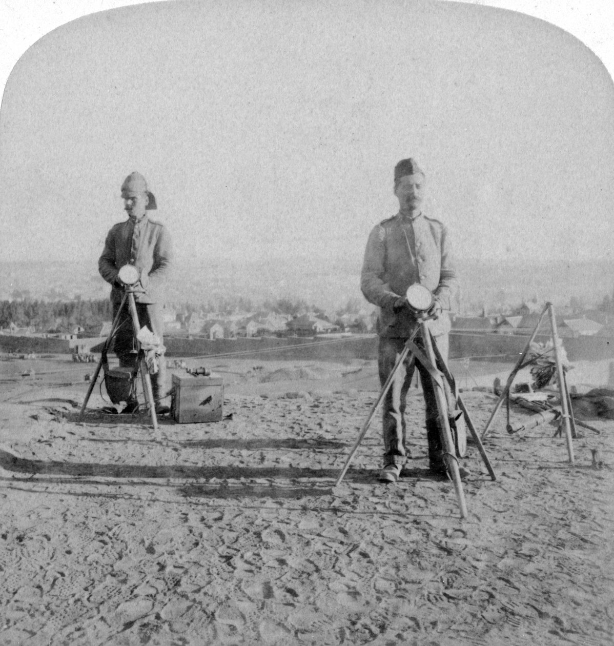 Heliografagem britânica do Forte de Joanesburgo as notícias da ocupação, Guerra dos Bôeres, 1900 de Underwood and Underwood