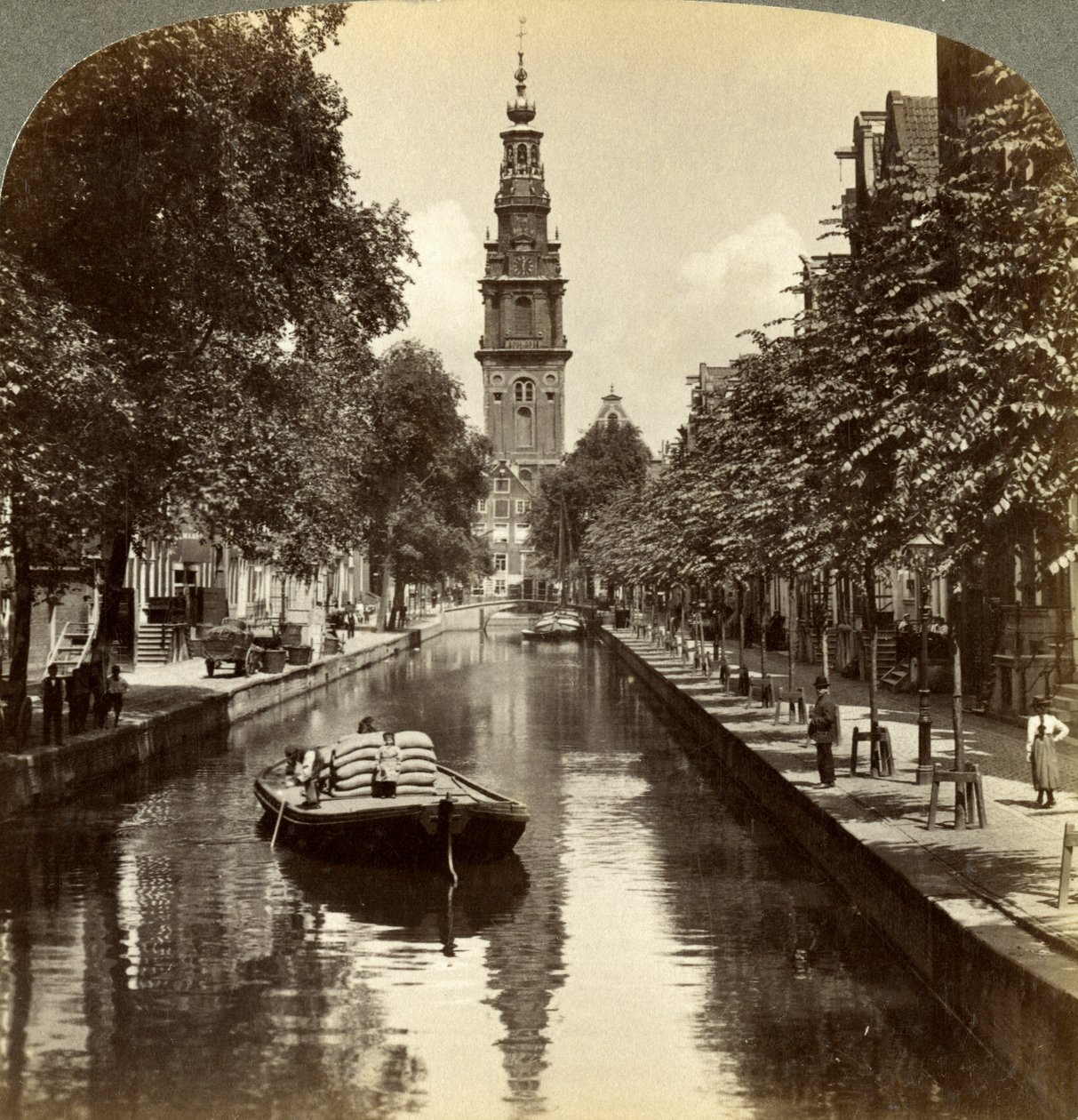 Canal, Amsterdã, Holanda. de Underwood and Underwood