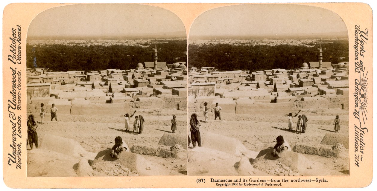 Damasco e seus jardins, como visto do noroeste, Síria, 1900. de Underwood and Underwood