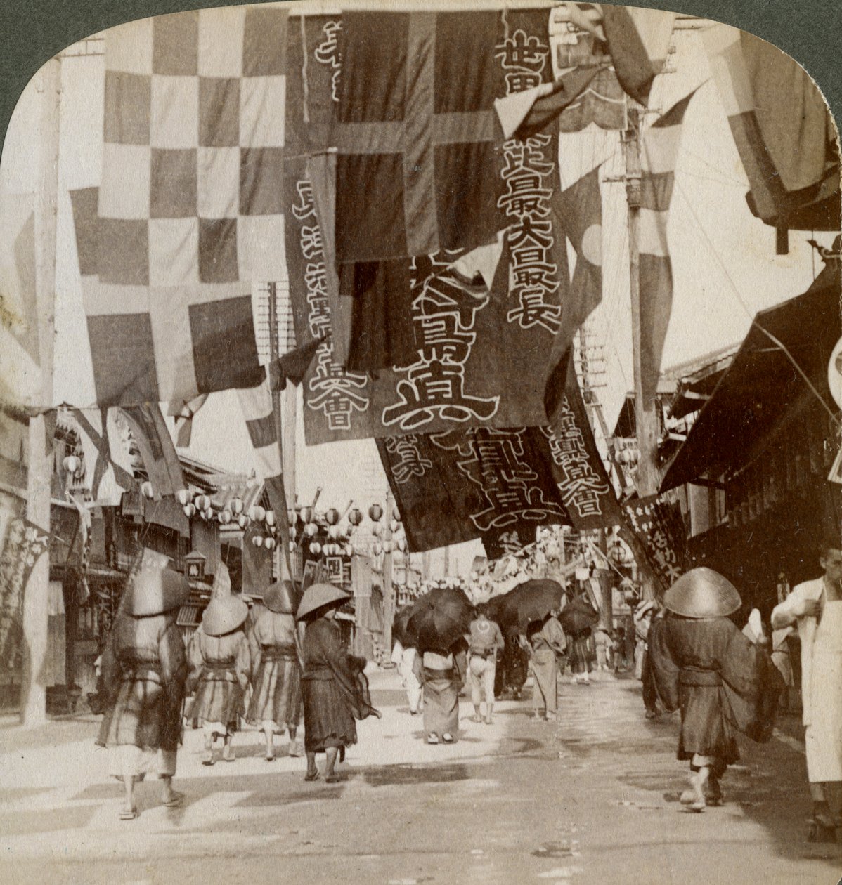 Dotombori, ou Theatre Street, Osaka, Japão, 1904 de Underwood and Underwood