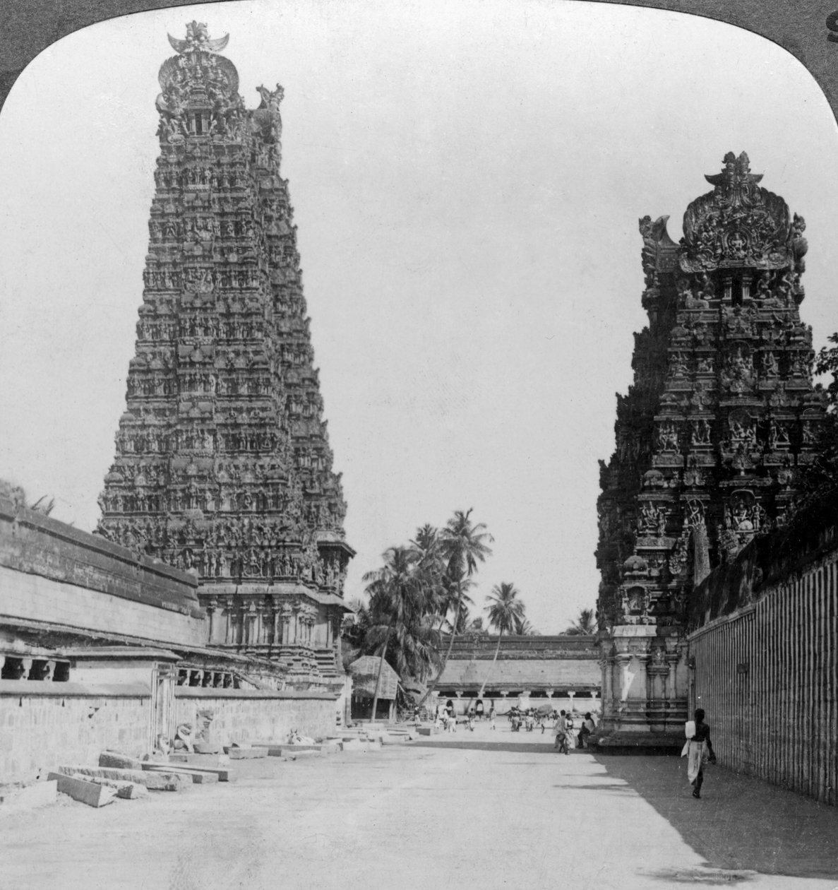 Gopuram, templo hindu de Sri Meenakshi, Madurai, Tamil Nadu, Índia, c1900s. de Underwood and Underwood