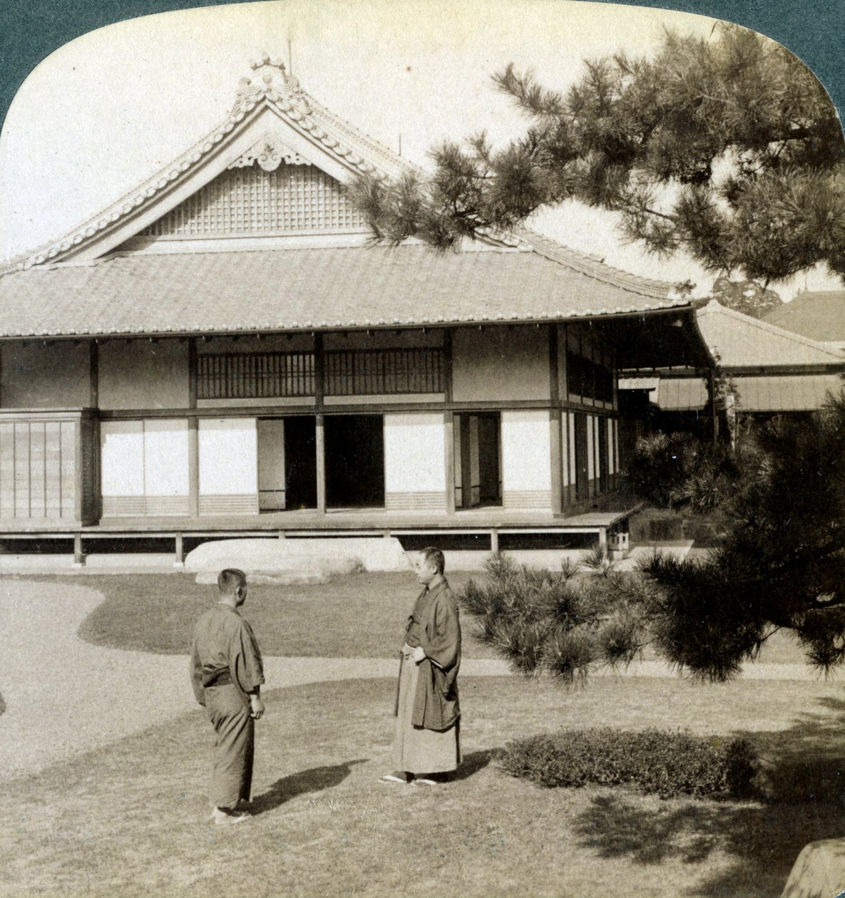 Casa do Conde Okuma, Tóquio, Japão, 1904 de Underwood and Underwood
