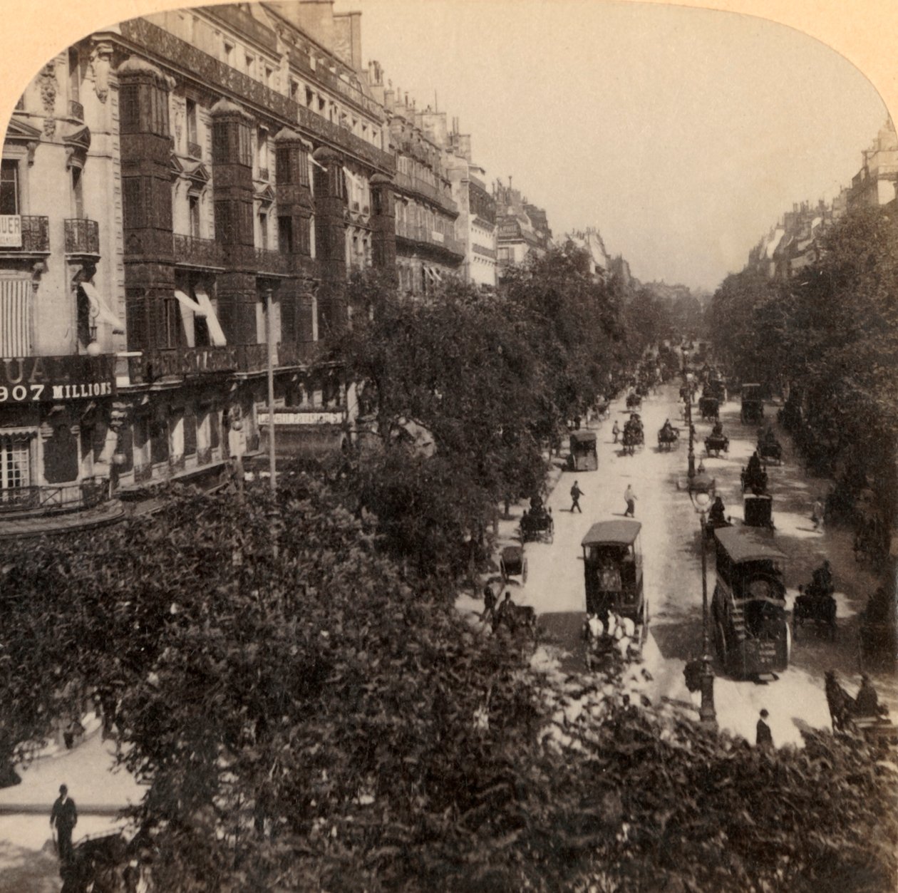 O Grand Boulevard, Paris, França, 1894. de Underwood and Underwood