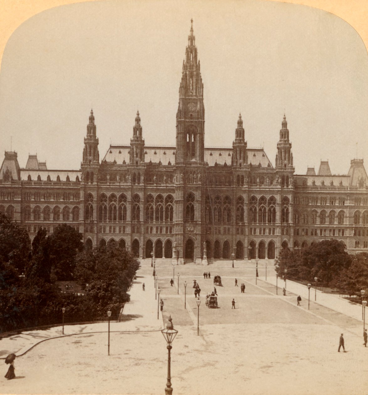 O grande Rathhaus, Viena, Áustria Torre de 320 pés de altura, 1899. de Underwood and Underwood