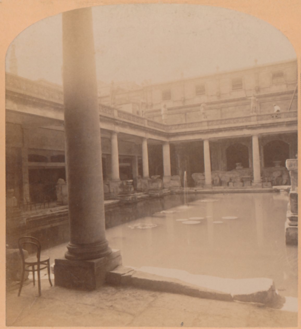 O antigo banho romano, Bath, Inglaterra, 1900. de Underwood and Underwood