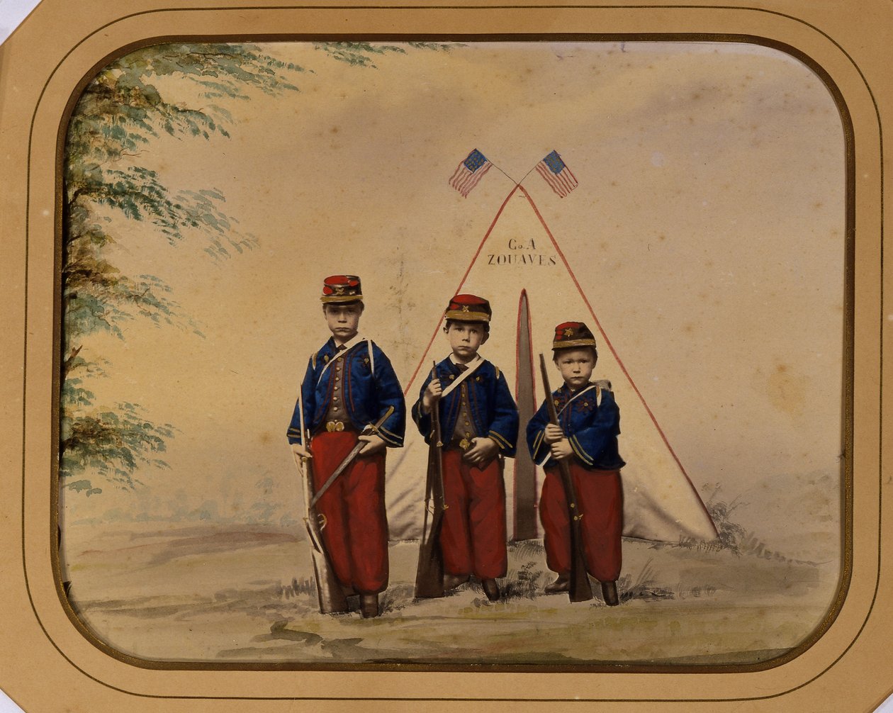 Três rapazes em traje de zouave de Unidentified