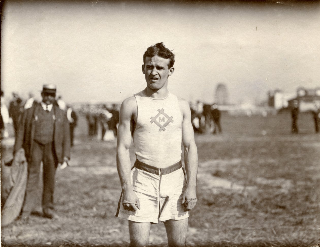 Jogos Olímpicos de 1904 - Archie Hahn, Milwaukee Athletic Club, vencedor de 100 Meter Dash de Unknown