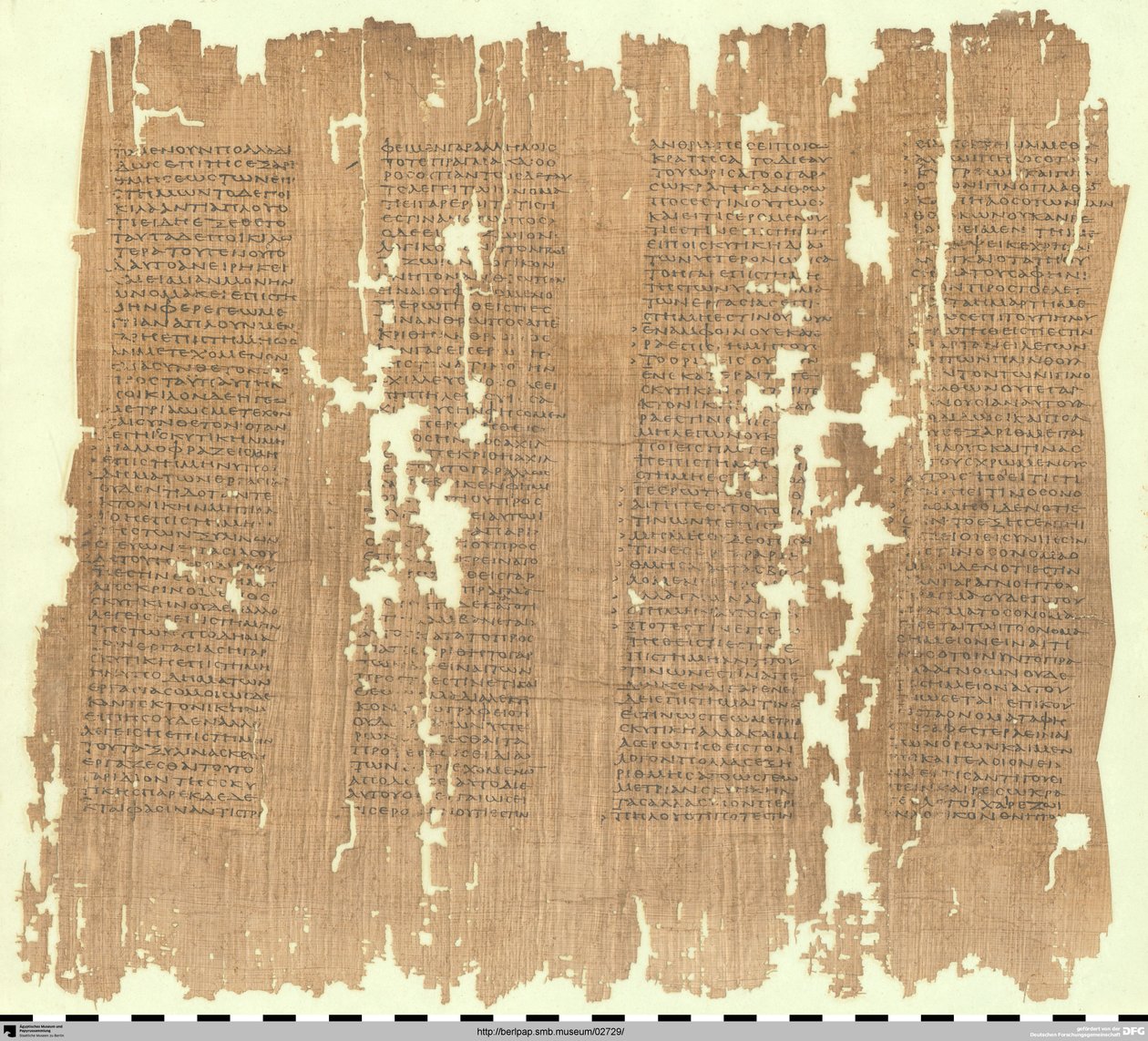 Um fragmento de um comentário antigo anônimo ao diálogo de Platão "Theaetetus" em um papiro escrito em Hermópolis, Egito de Unknown