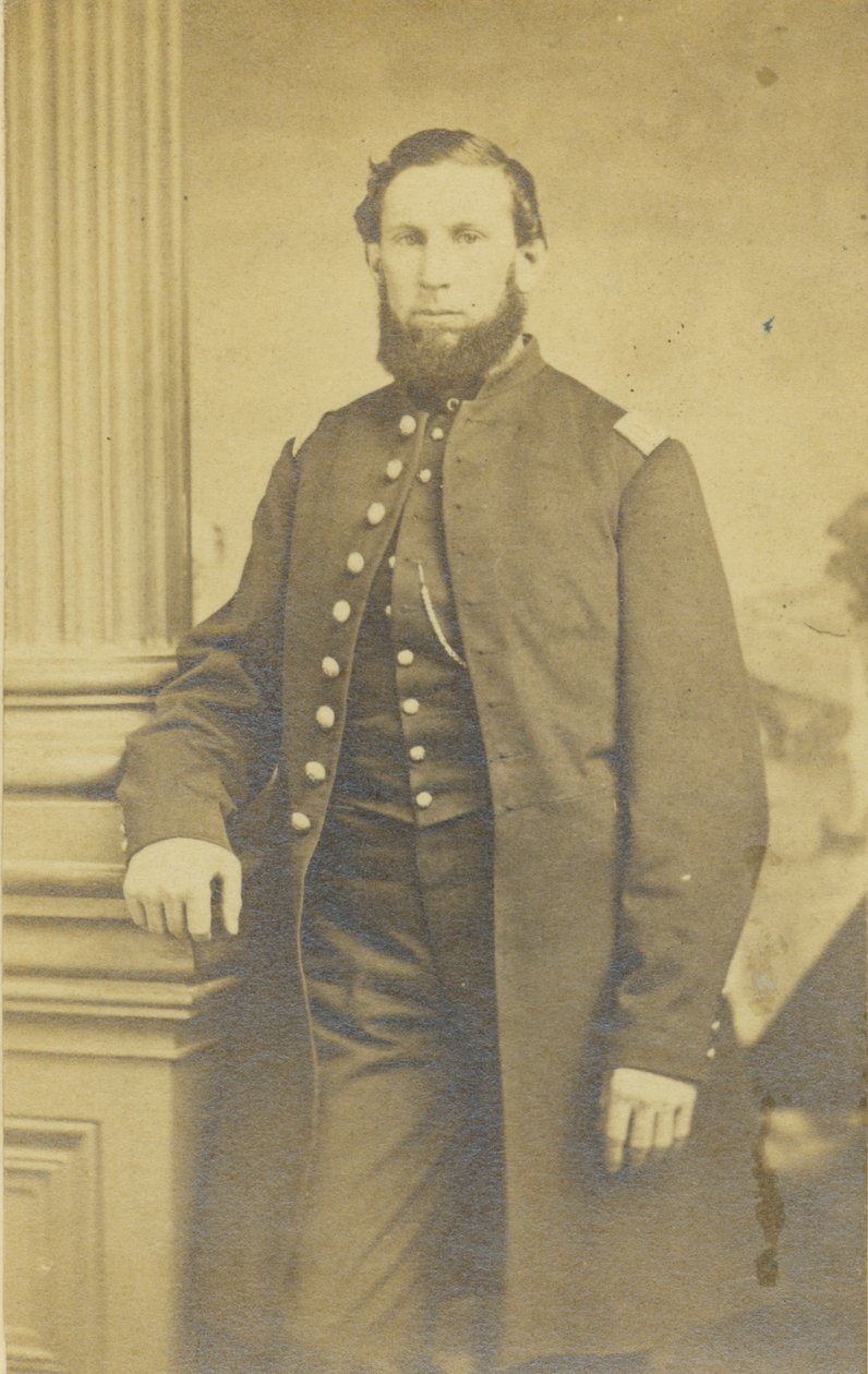 Meia retrato de um homem de uniforme de Unknown