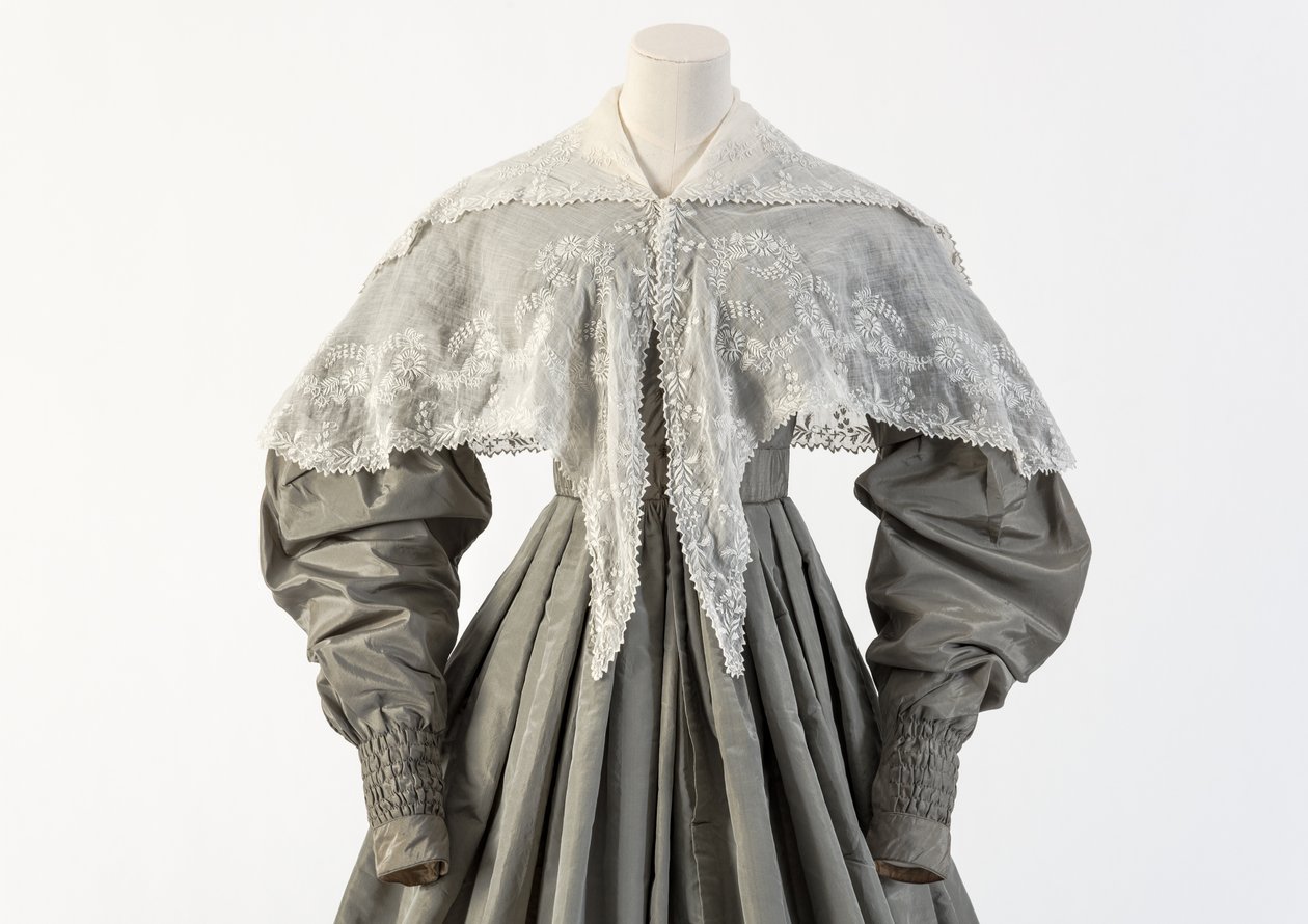 Colarinho branco bordado de 1830 (renda e seda) de Unbekannt Unbekannt