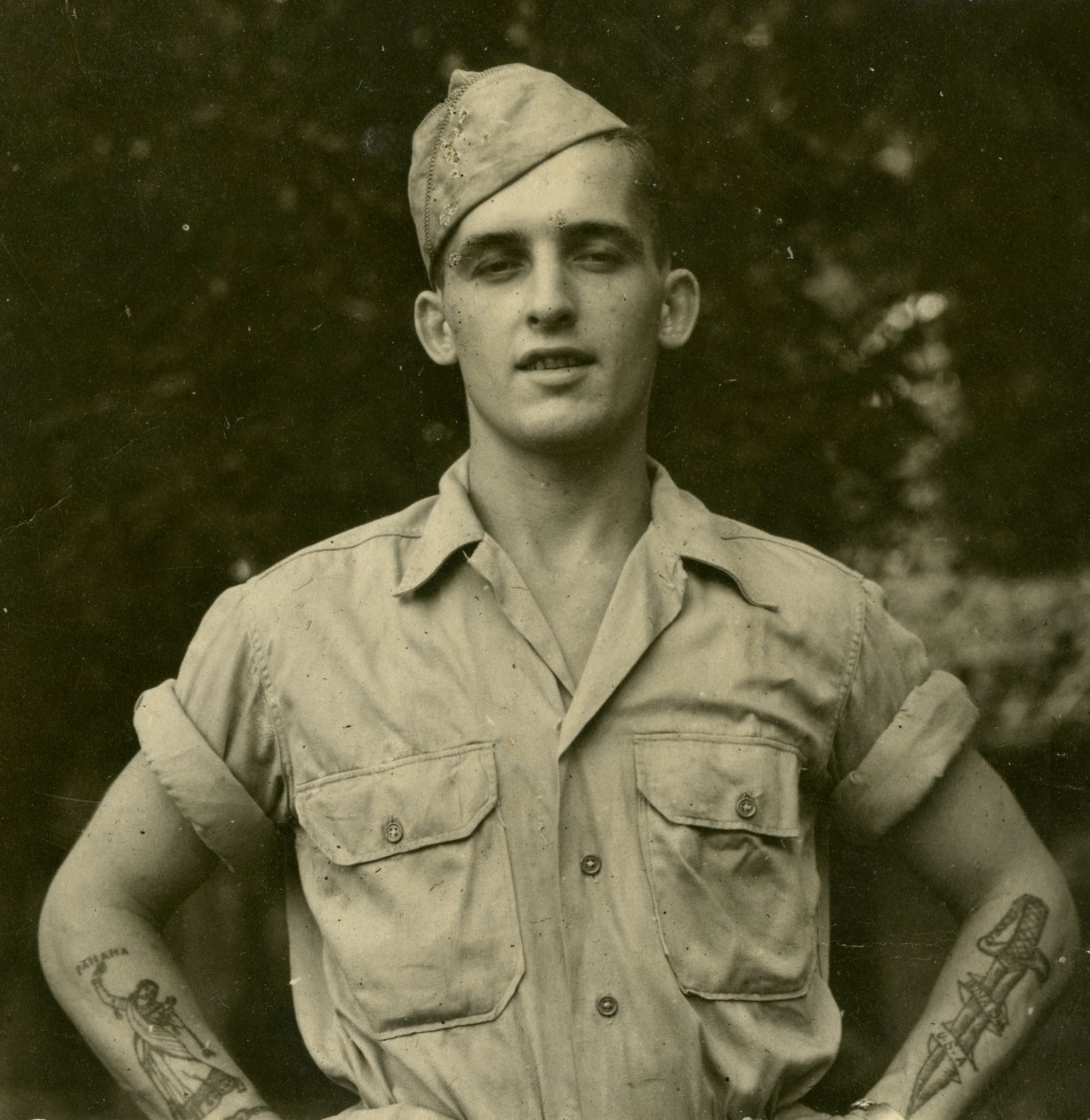Soldado americano tatuado, c.1941 de Unknown