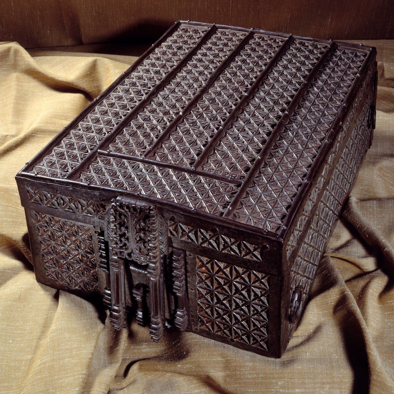 Cassette contendo o tratado de Amiens de 1527 é utilizada para o transporte de cavalos (aliança entre Henrique VIII e François I contra Carlos V). Paris, Arquivo Nacional de Unknown artist