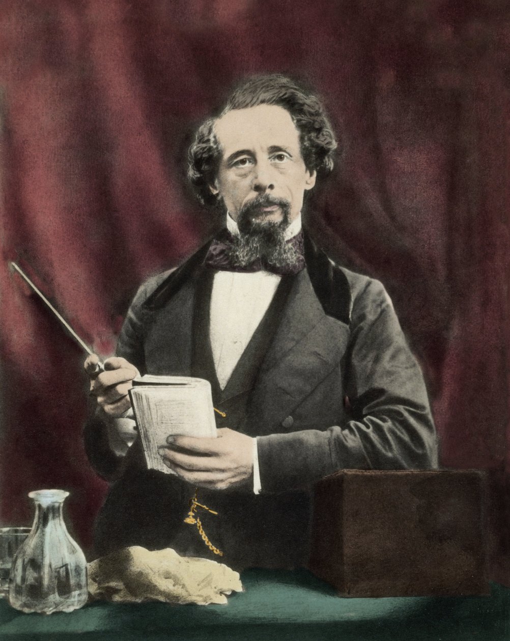 Charles Dickens (1812-1870) durante uma leitura por volta de 1860. de Unknown artist