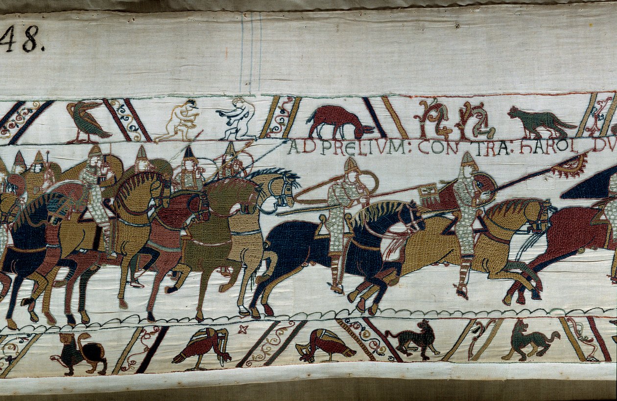 Conquete da Inglaterra pelo Duque Normando Guilherme o Conquistador (1027-1087) em 1066: o seu exército avança para o de Harold II a Hastings No fundo à esquerda, dois homens nus Detalhe da tapeçaria de Bayeux ou Bordado da Rainha Mathilde de Unknown artist