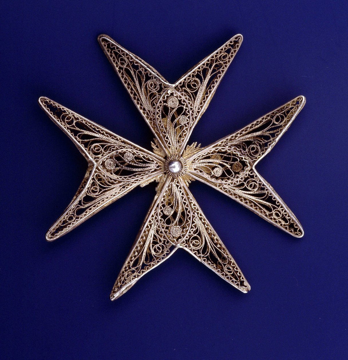 Cruz da Ordem de Malta, filigrana de prata, início do século XIX. de Unknown artist