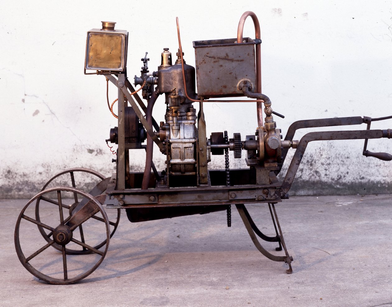 Motor Diesel - coleção da Garage de Giverny de Unknown artist