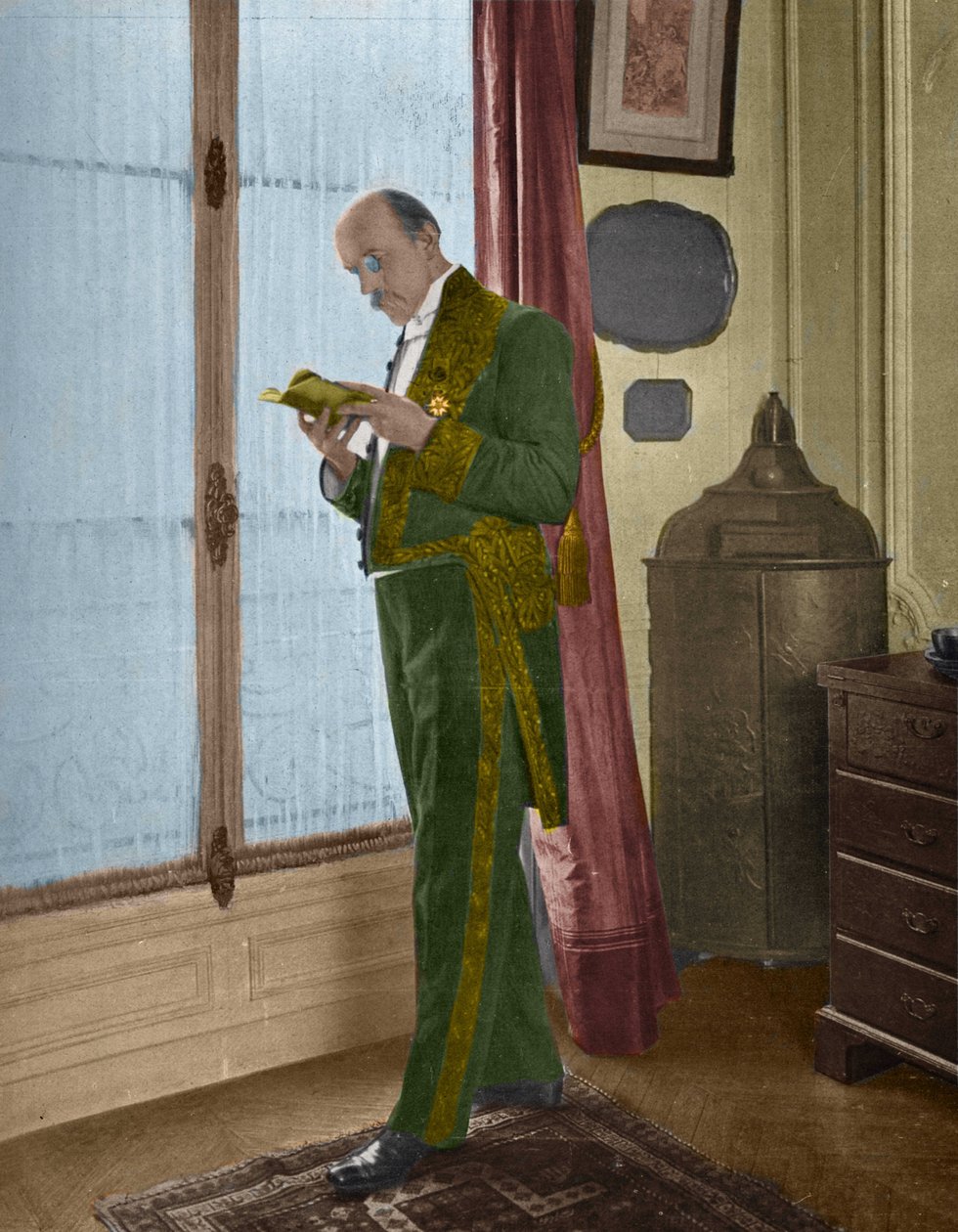 Henri de Regnier (1864-1936), escritor francês em casa antes de ir para a academia de Unknown artist