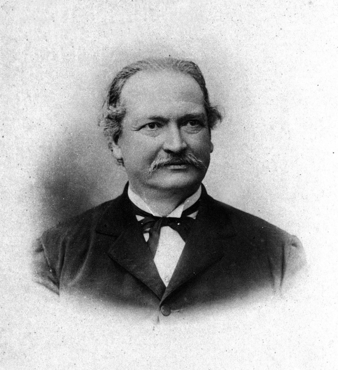 Retrato de Antonio Pacinotti, físico italiano (1841-1912). de Unknown artist