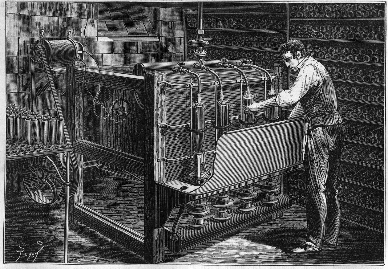 A instalação mecânica de M. Marguery, restaurador, em Paris: máquina automática de lavar garrafas, representada como operada por uma pequena máquina dinamométrica de Gram (Zenobe Theophile Gram 1826-1901). Gravura em "La Nature: Revue des sciences et de le de Unknown artist