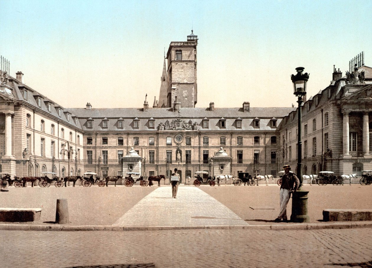 Vista da Câmara Municipal em Dijon. Fotocrómio v. 1890. de Unknown artist