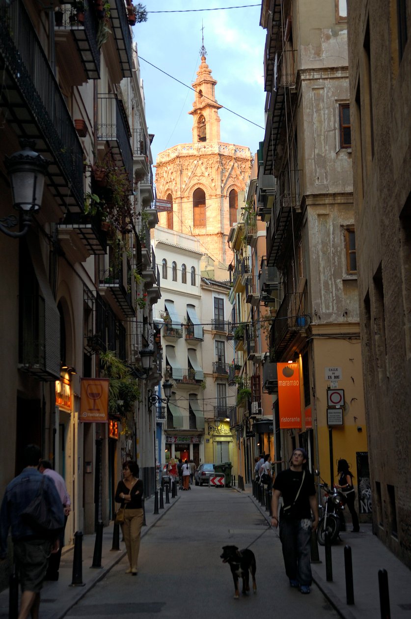 Vista da torre da catedral conhecida como El Miquelet de Unknown artist