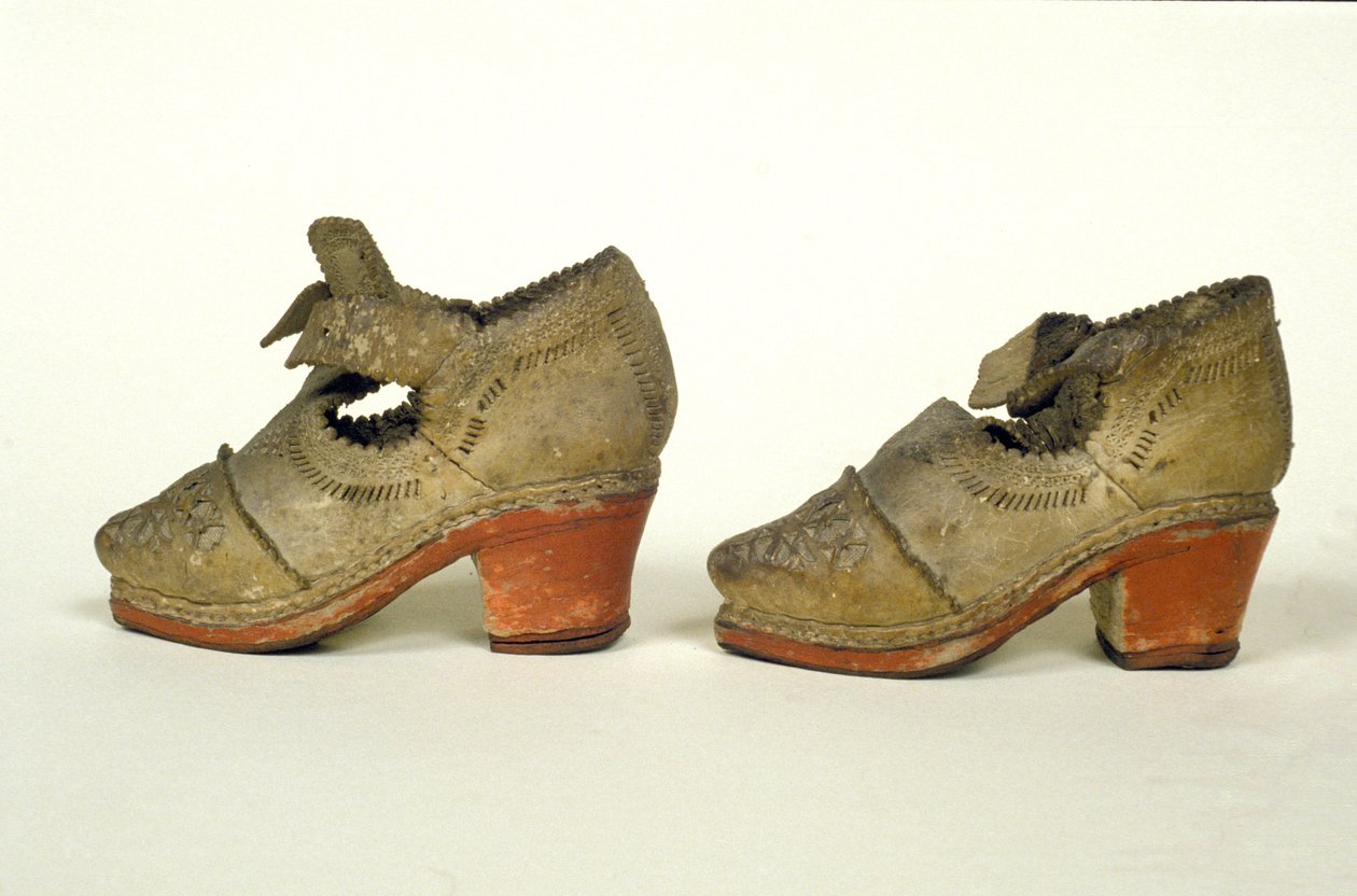 Modelo de sapato de salto vermelho do século XVII, Museo del castello, Milão de Unknown artist