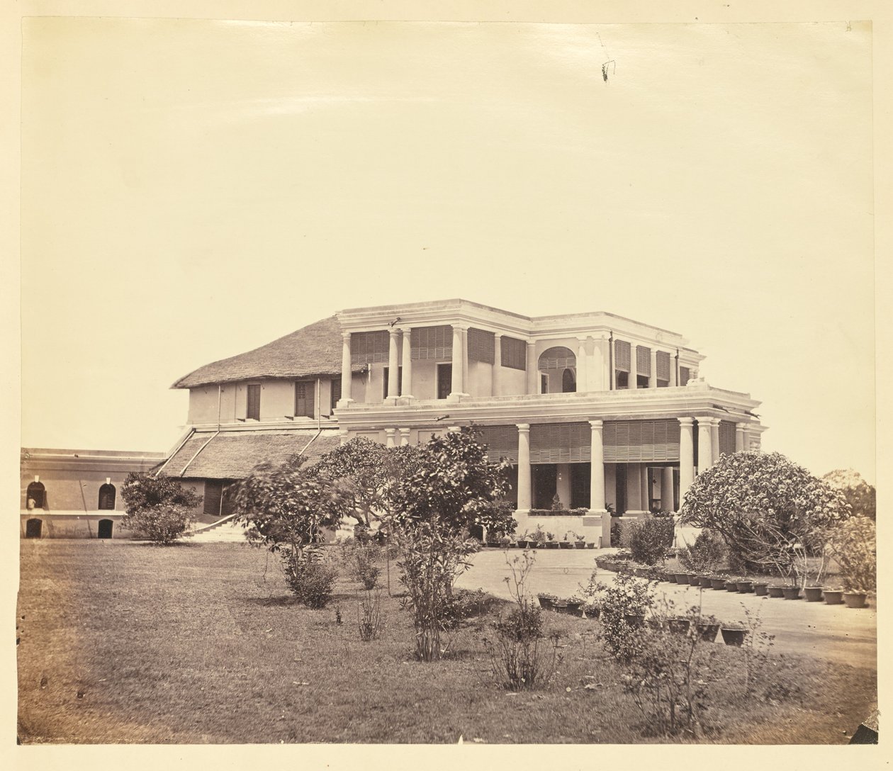 [Residência Colonial, Índia] de Unknown artist