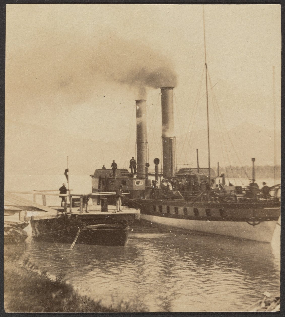 Desembarque de barcos a vapor em Rolandseck de Unknown artist