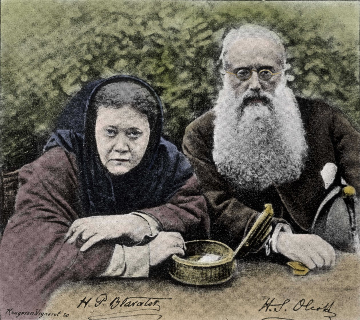 Elena Petrovna Blavatsky (1831-1891), teosofista russa, co-fundadora da Sociedade Teosófica em 1875 com Henry Steel Olcott. de Unknown artist