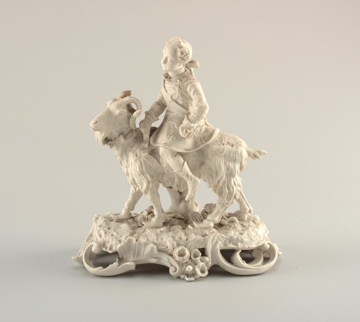 Figura de um menino em um carneiro de Unknown artist