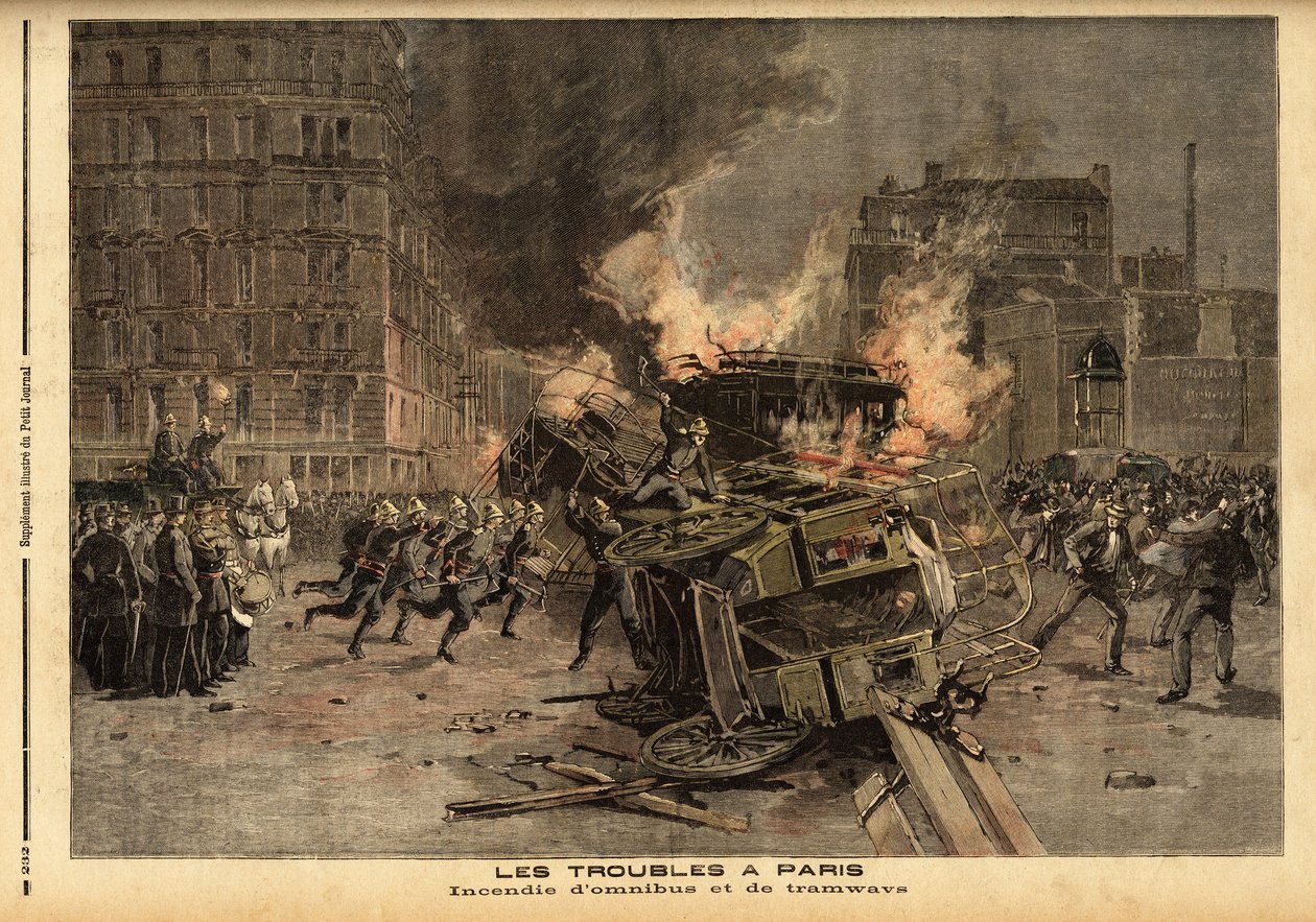 Fogo de omnibus e bondes em Paris: uma manifestação estudantil brutalmente reprimida transforma-se num motim geral. Gravura no "Le petit journal" 22/07/1893. A coleção de Selva. de Unknown artist