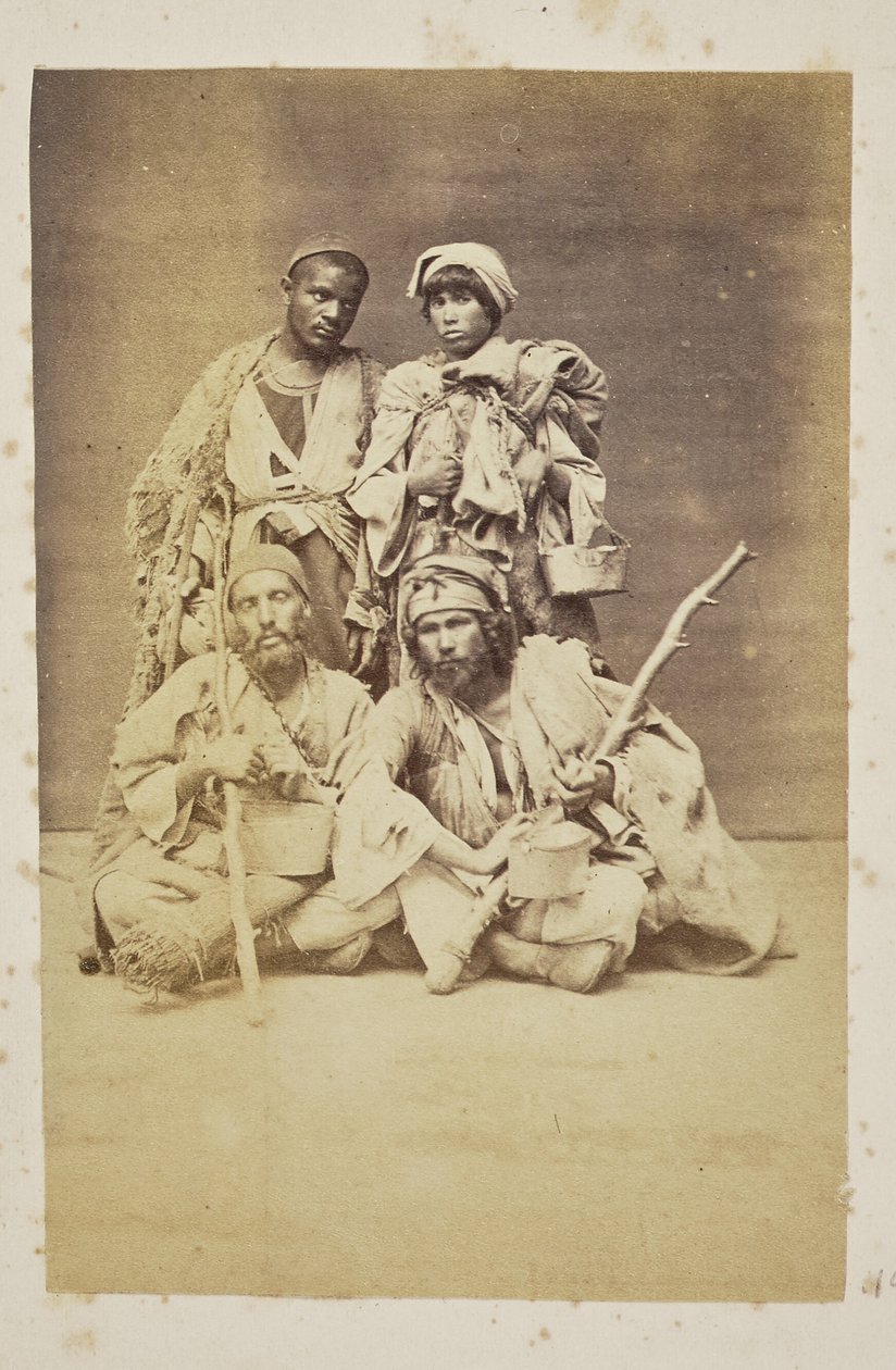 [Retrato de grupo de quatro camponeses]. de Unknown artist